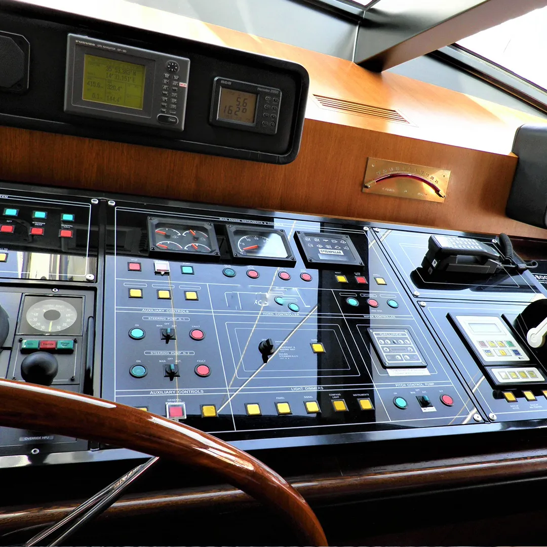 Navigation-equipment-services